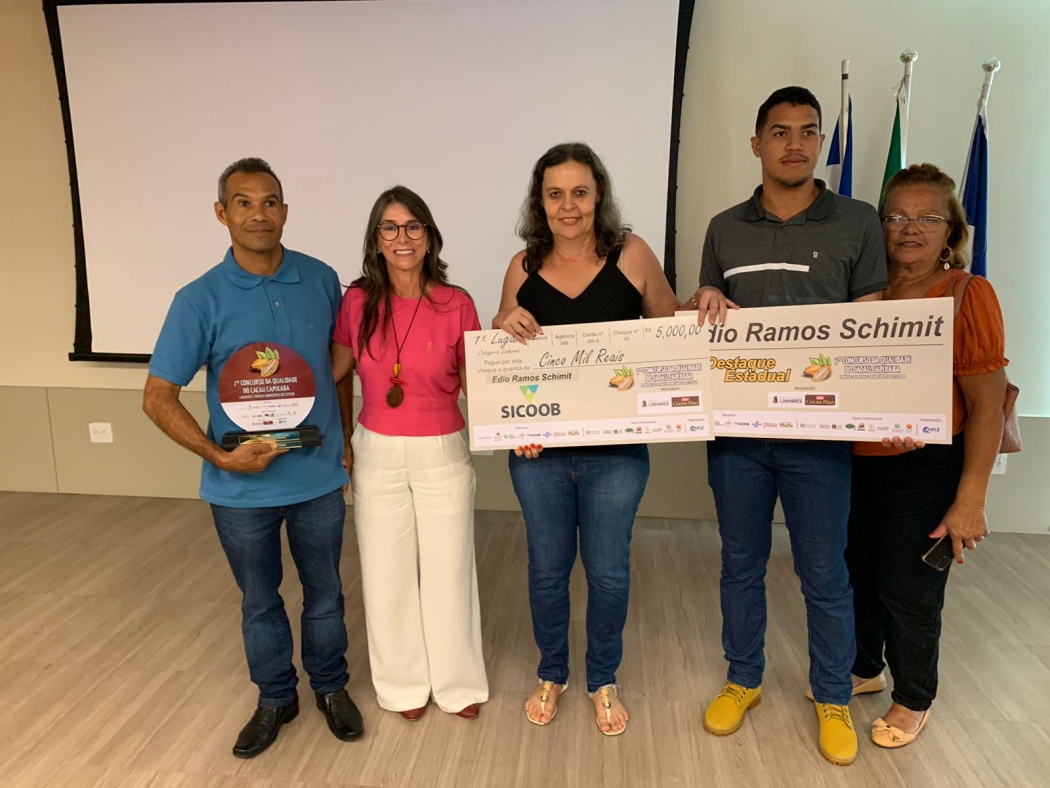 Casal de produtores apoiados pelo Projeto Cacau 2030 ganha pela segunda vez consecutiva o Concurso de Qualidade de Cacau Capixaba